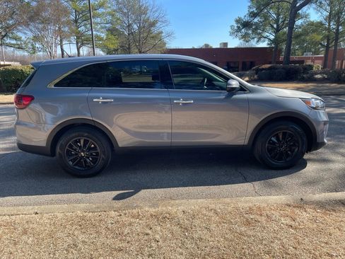 Used 2020 Kia Sorento L FWD image 6