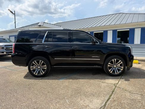 Used 2020 GMC Yukon Denali w/ Denali Ultimate Package RWD image 5