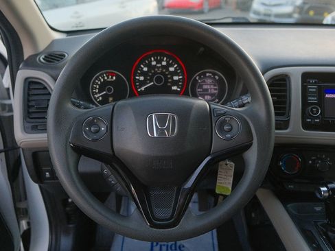 Used 2017 Honda HR-V LX image 16