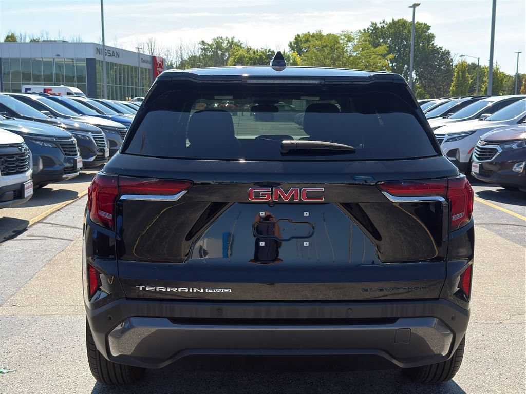 Certified 2025 GMC Terrain Elevation AWD/4WD image 7