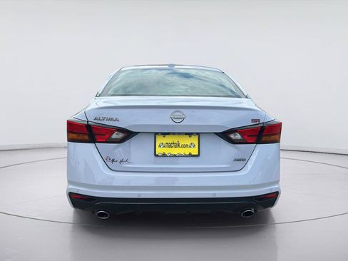 Used 2025 Nissan Altima 2.5 SR w/ SR Premium Package AWD/4WD image 4