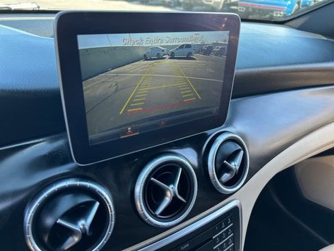 Used 2018 Mercedes-Benz CLA 250 image 27