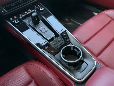 Certified 2021 Porsche 911 Carrera RWD image 22