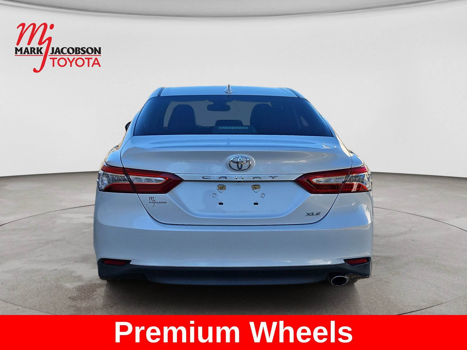 Used 2019 Toyota Camry XLE FWD image 10