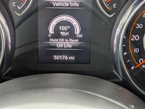 Used 2022 Jeep Wrangler Sport image 31