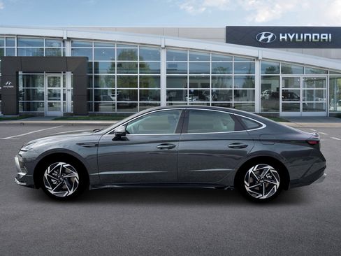 New 2026 Hyundai Sonata SEL image 3