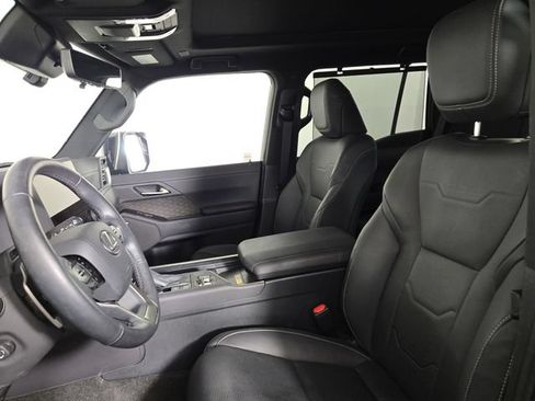 Used 2024 Lexus GX 550 w/ Accessory Package (2T) AWD/4WD image 14