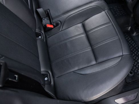 Used 2023 Land Rover Range Rover Evoque R-Dynamic S image 36