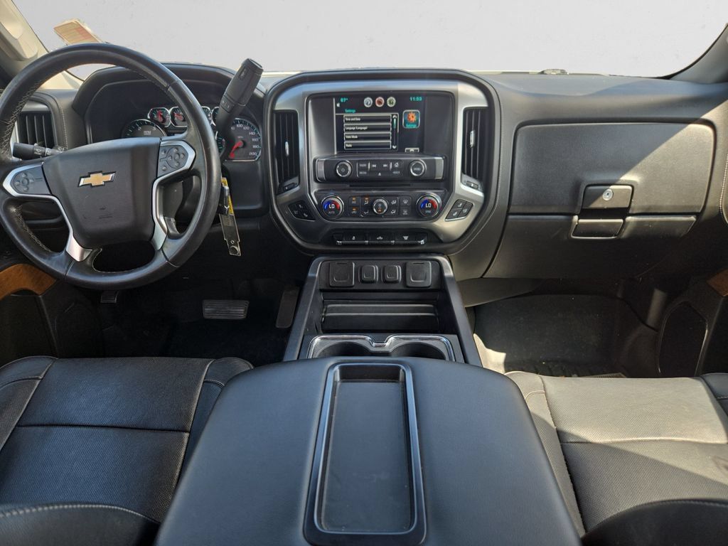 Used 2015 Chevrolet Silverado 2500 LTZ AWD/4WD image 11