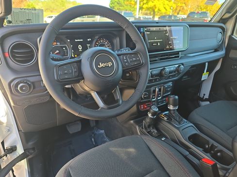 New 2026 Jeep Wrangler Rubicon w/ Xtreme 35 Tire Package image 16