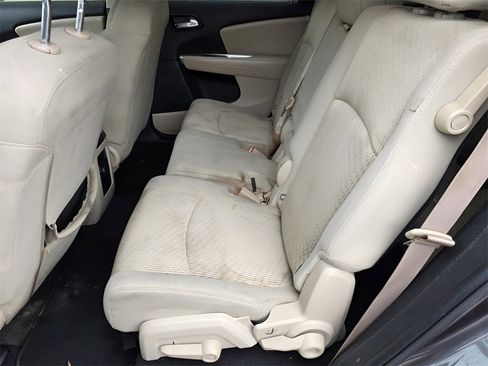 Used 2015 Dodge Journey American Value Package w/ Flexible Seating Group image 16