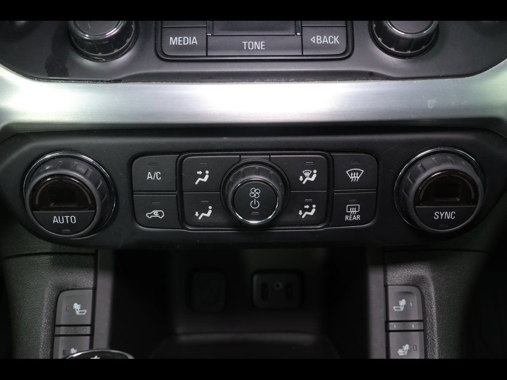 Used 2019 GMC Acadia SLT AWD/4WD image 22