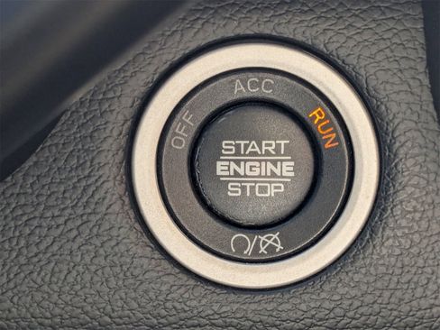 Used 2019 RAM 3500 Big Horn image 31