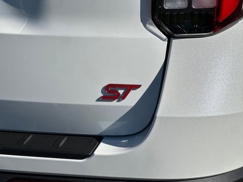 New 2026 Ford Explorer ST image 28