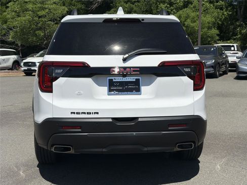 Used 2023 GMC Acadia SLE w/ Driver Convenience Package FWD image 26