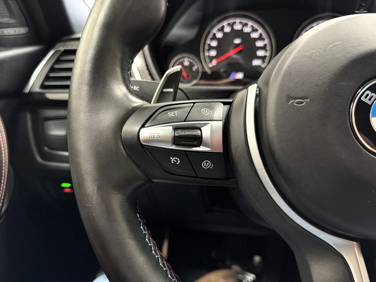 Used 2018 BMW M3 RWD image 26