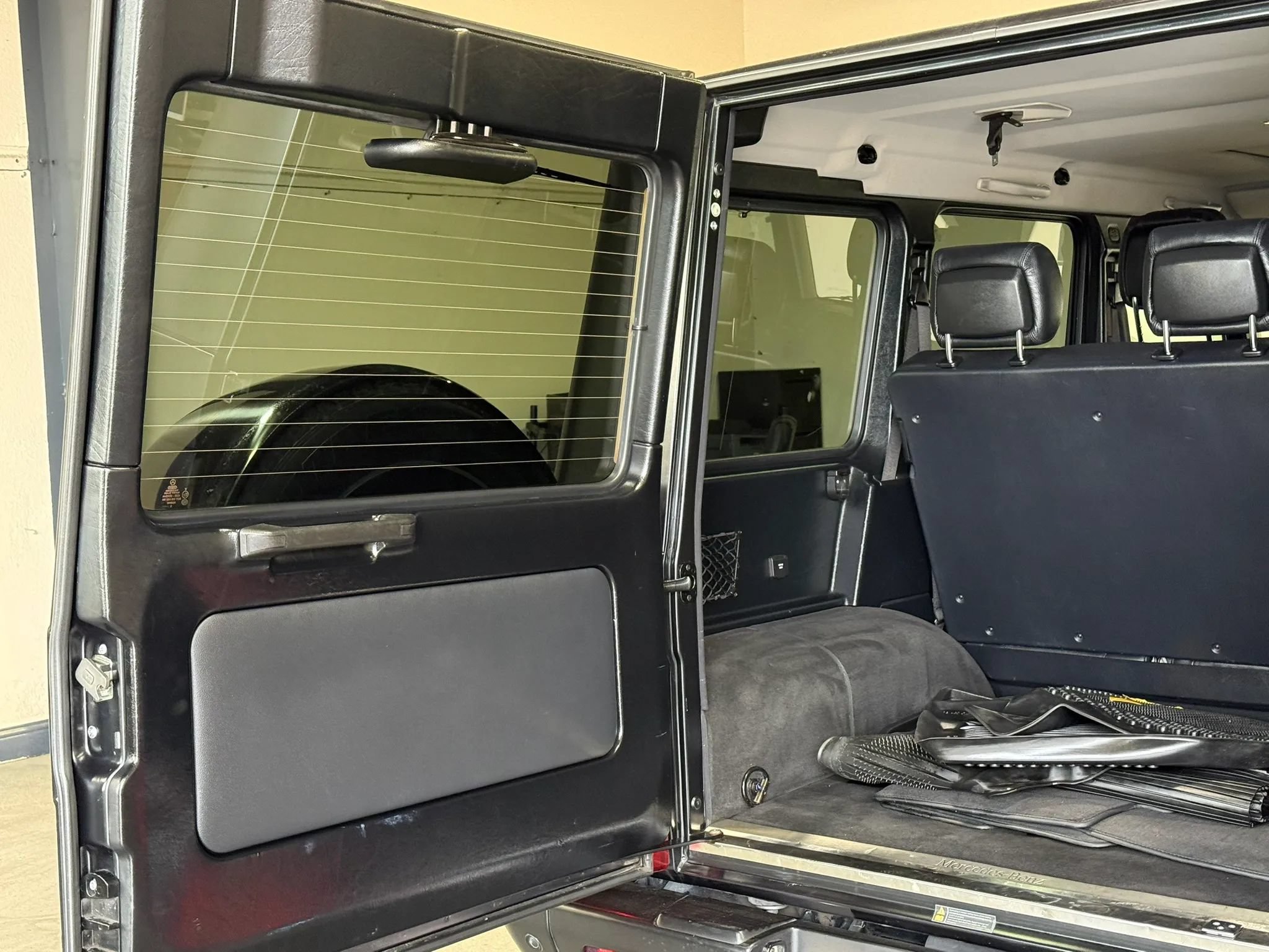 Used 2017 Mercedes-Benz G 550 image 8