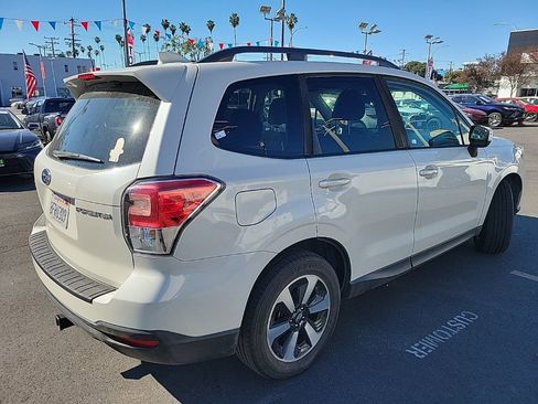 Used 2018 Subaru Forester 2.5i Premium image 7