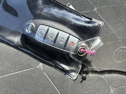 Used 2019 Nissan Kicks SR FWD image 36