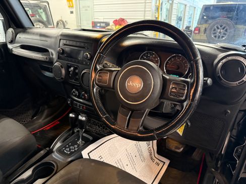 Used 2016 Jeep Wrangler Unlimited Sport AWD/4WD image 9