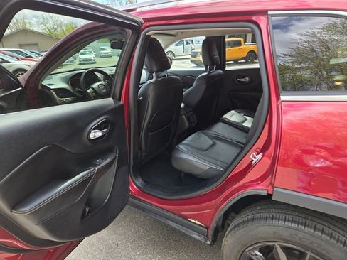 Used 2014 Jeep Cherokee Limited FWD image 35