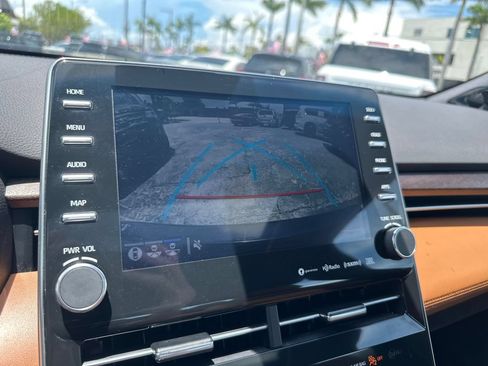 Used 2021 Toyota Avalon Limited w/ Advanced Safety Package FWD image 22