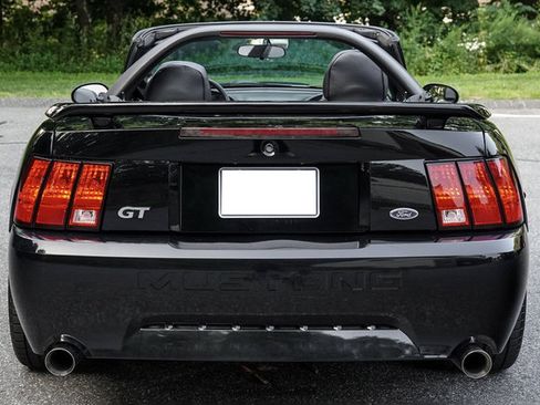 Used 2003 Ford Mustang GT RWD image 7