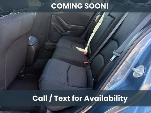Used 2016 MAZDA MAZDA3 i Sport w/ Preferred Equipment Package FWD image 9
