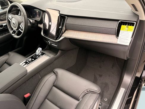 New 2026 Volvo XC90 B5 Ultra image 27