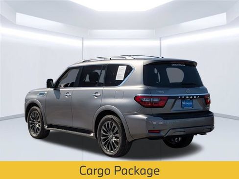 Used 2024 Nissan Armada Platinum w/ Captain's Chairs Package RWD image 3
