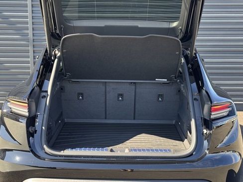 New 2025 Porsche Macan 4 Electric image 39