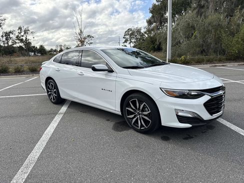 Used 2024 Chevrolet Malibu RS image 1