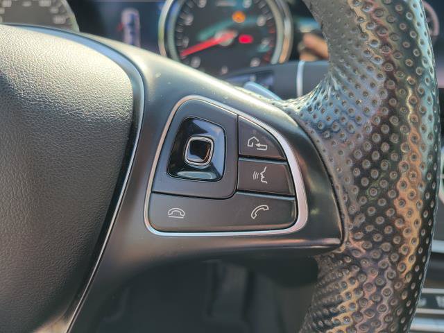 Used 2018 Mercedes-Benz E 400 4MATIC Sedan image 23