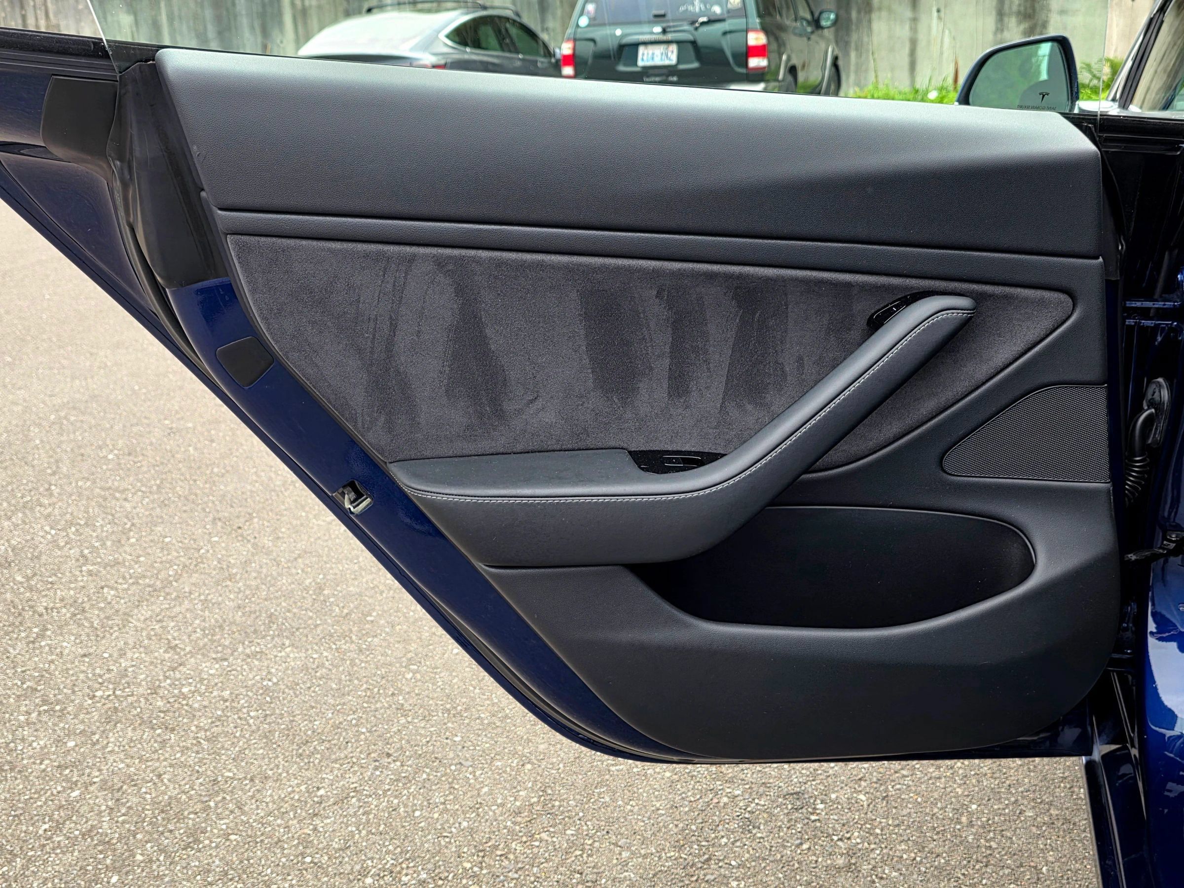 Used 2018 Tesla Model 3 Long Range RWD image 38
