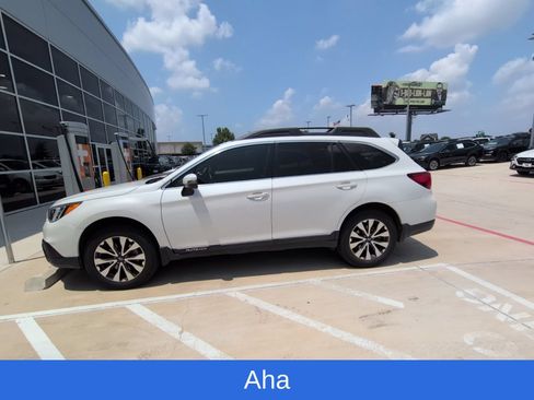 Used 2017 Subaru Outback 2.5i Limited AWD/4WD image 3