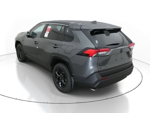 New 2025 Toyota RAV4 LE image 5
