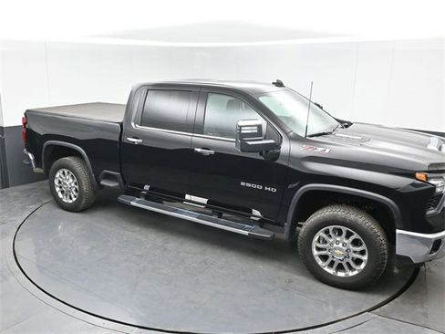 Used 2025 Chevrolet Silverado 2500 LTZ w/ LTZ Convenience Package image 1