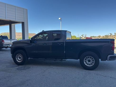 Used 2019 Chevrolet Silverado 1500 LT w/ All-Star Edition RWD image 3