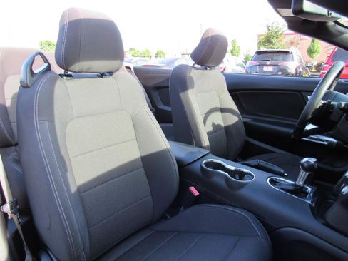 Used 2016 Ford Mustang Convertible w/ Equipment Group 051A RWD image 29