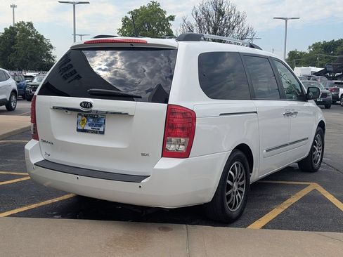 Used 2011 Kia Sedona EX w/ Luxury Pkg FWD image 3