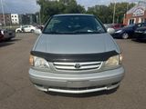 Used 2002 Toyota Sienna XLE image 2