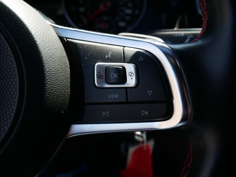 Used 2020 Volkswagen GTI S image 25