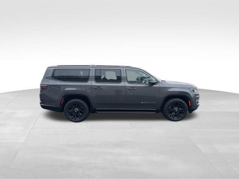 Used 2023 Jeep Wagoneer L 4WD w/ Convenience Group I image 7