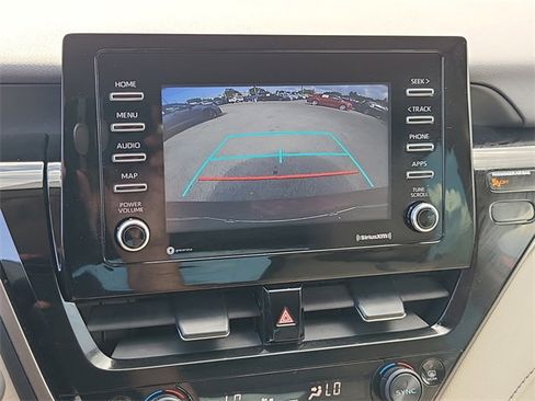 Used 2022 Toyota Camry LE image 30
