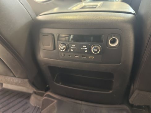 Used 2018 GMC Yukon XL Denali w/ Denali Ultimate Package image 27