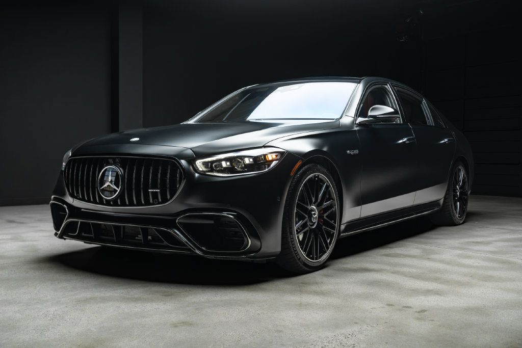 Used 2024 Mercedes-Benz S 63 AMG S image 3