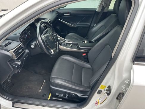 Used 2017 Lexus IS 300 AWD w/ Navigation System Package image 9