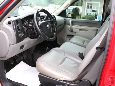 Used 2011 Chevrolet Silverado 3500 W/T w/ Snow Plow Prep Package AWD/4WD image 9