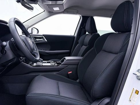 New 2025 Mitsubishi Outlander ES image 12