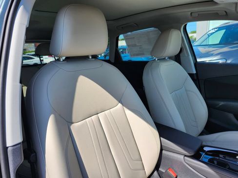 New 2026 Audi Q3 quattro 2.0T AWD/4WD image 17